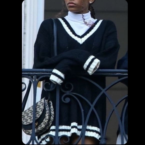 superdown Black Sweater - Picture 9 of 9